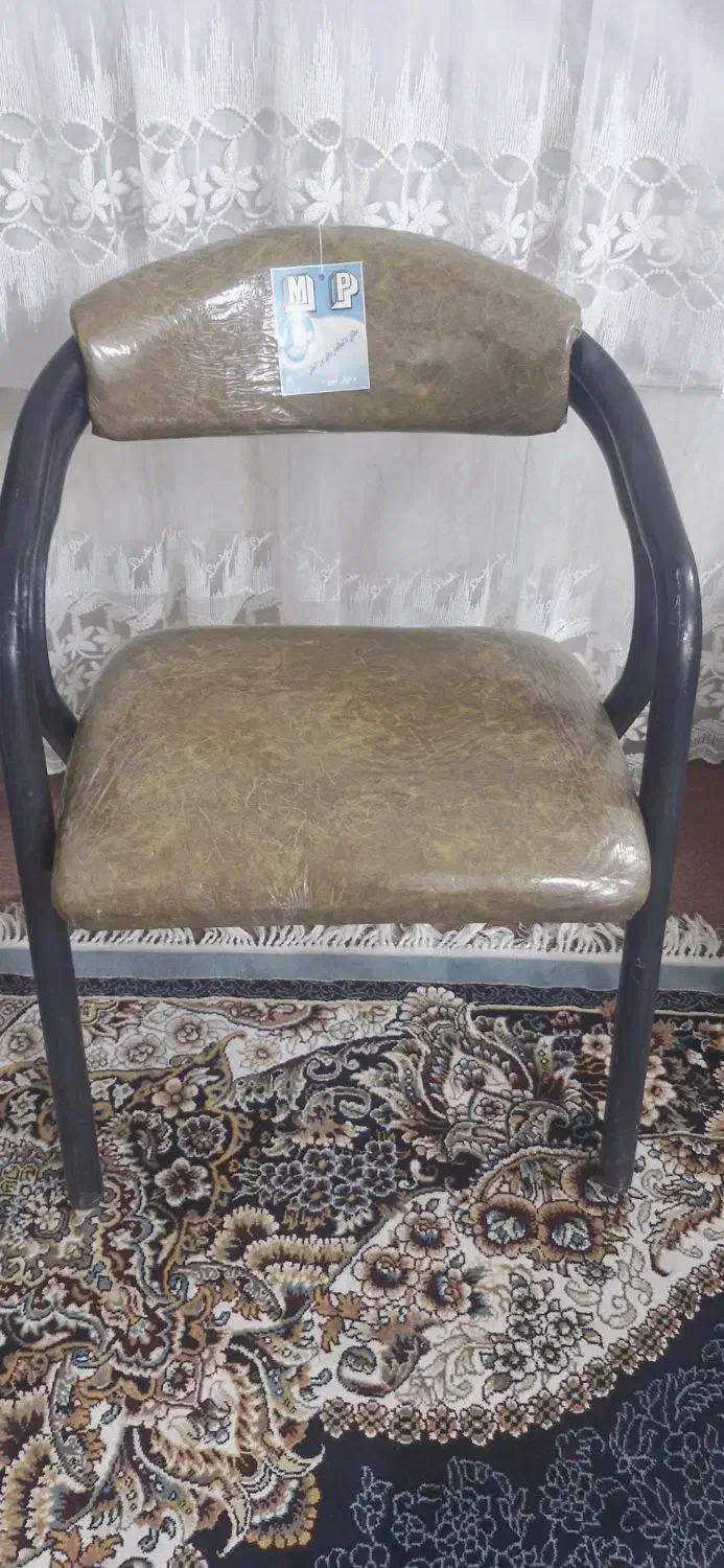 صندلی|صندلی و نیمکت|نیشابور, شریعتی|دیوار