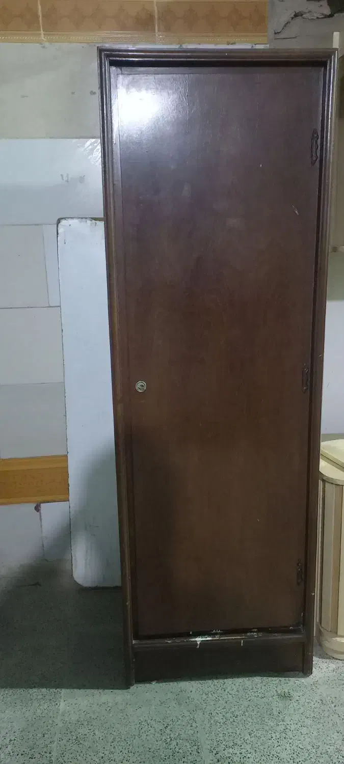 کمد|جاکفشی، کمد، دراور|بندر ماهشهر, |دیوار