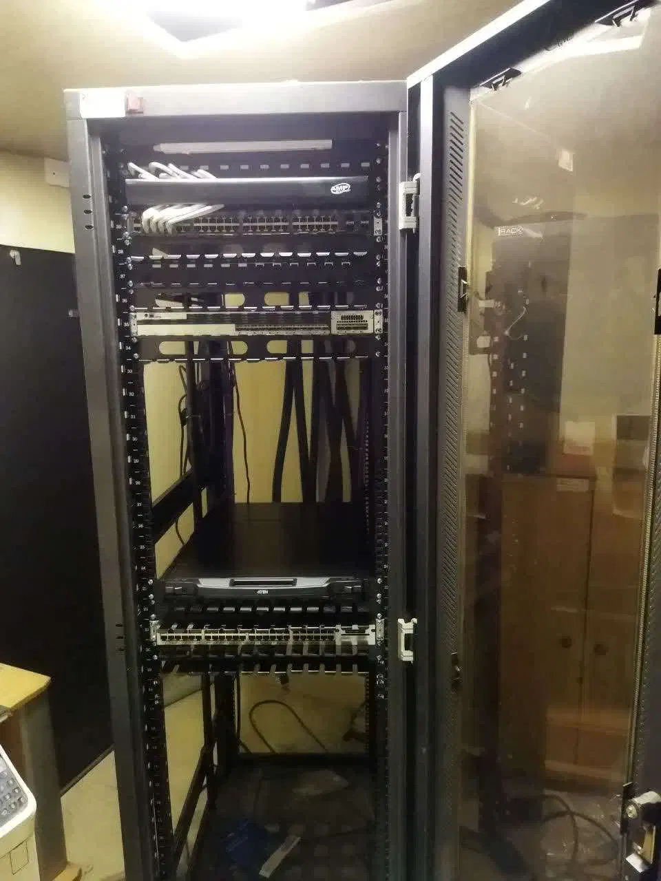 نصب دوربین و دزدگیر  و خدمات حرفه ای شبکه|خدمات پیشه و مهارت|تبریز, |دیوار