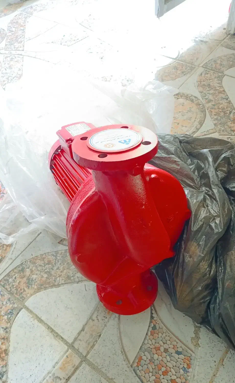 پمپ خطی سیرکولاتور 2اینچ یکونیم اسب نوید موتور|ماشین‌آلات صنعتی|صدرا-فارس, فاز ۱|دیوار