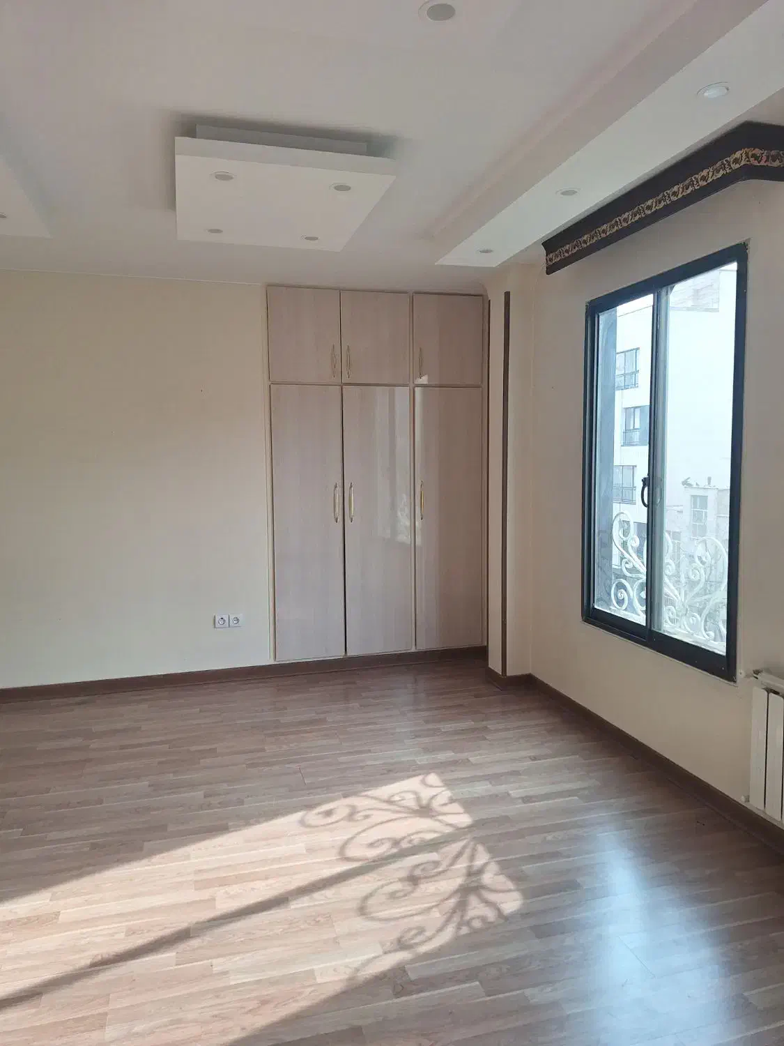 85 متر نارمک