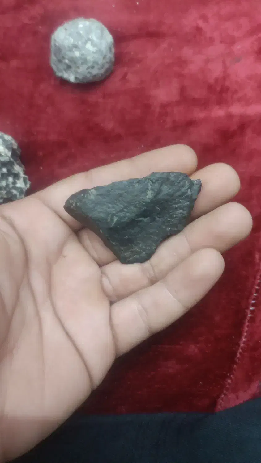 شهاب سنگ|کلکسیون اشیاء عتیقه|کاشان, طالقانی|دیوار