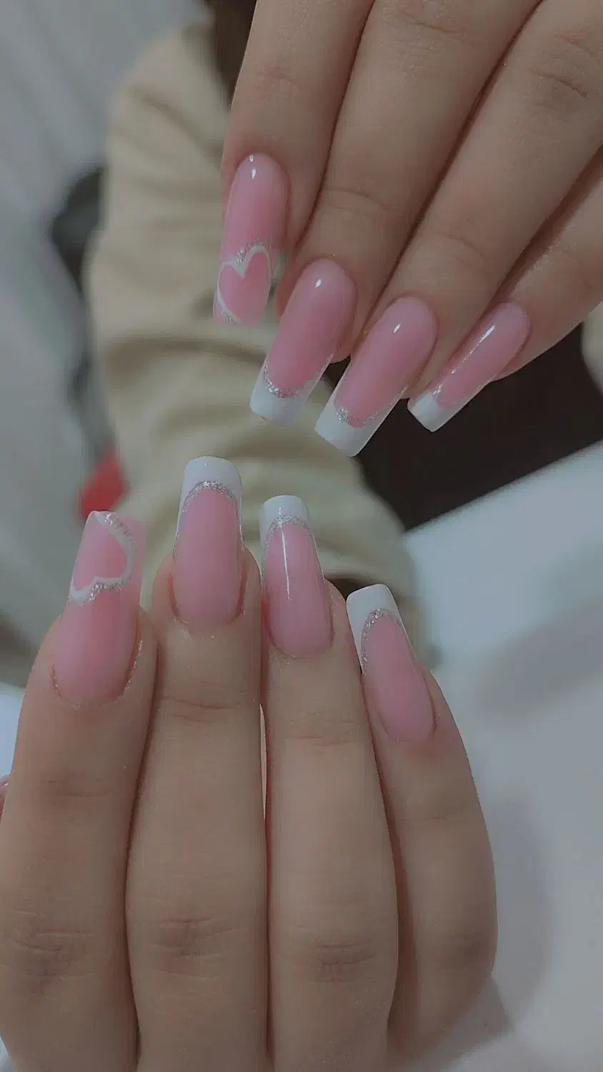 انواع خدمات ناخن|خدمات آرایشگری و زیبایی|یاسوج, |دیوار