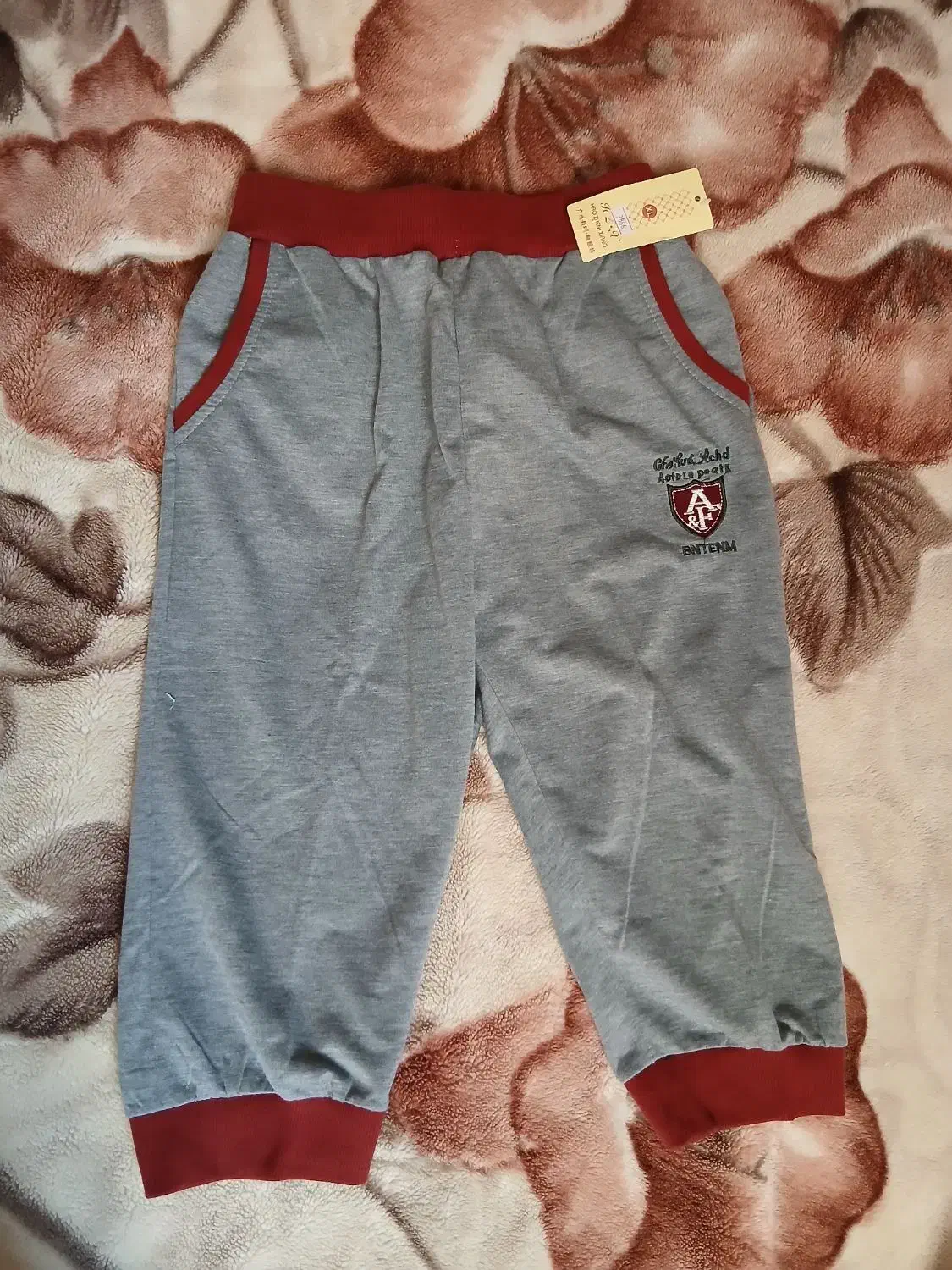 شلوارک پسرانه|لباس|صدرا-فارس, فاز ۱|دیوار