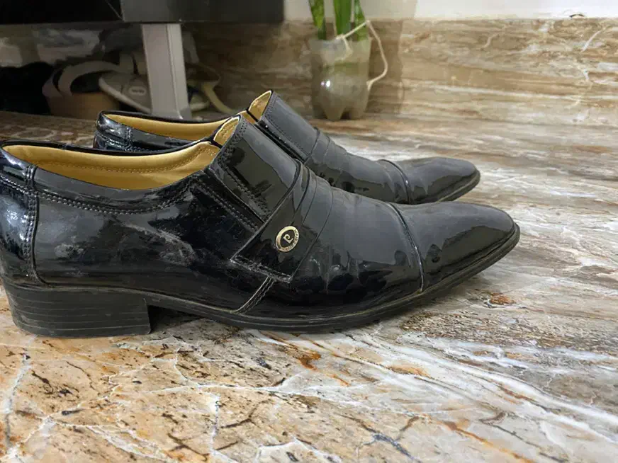 کفش مردانه|کیف، کفش، کمربند|اسفراین, |دیوار