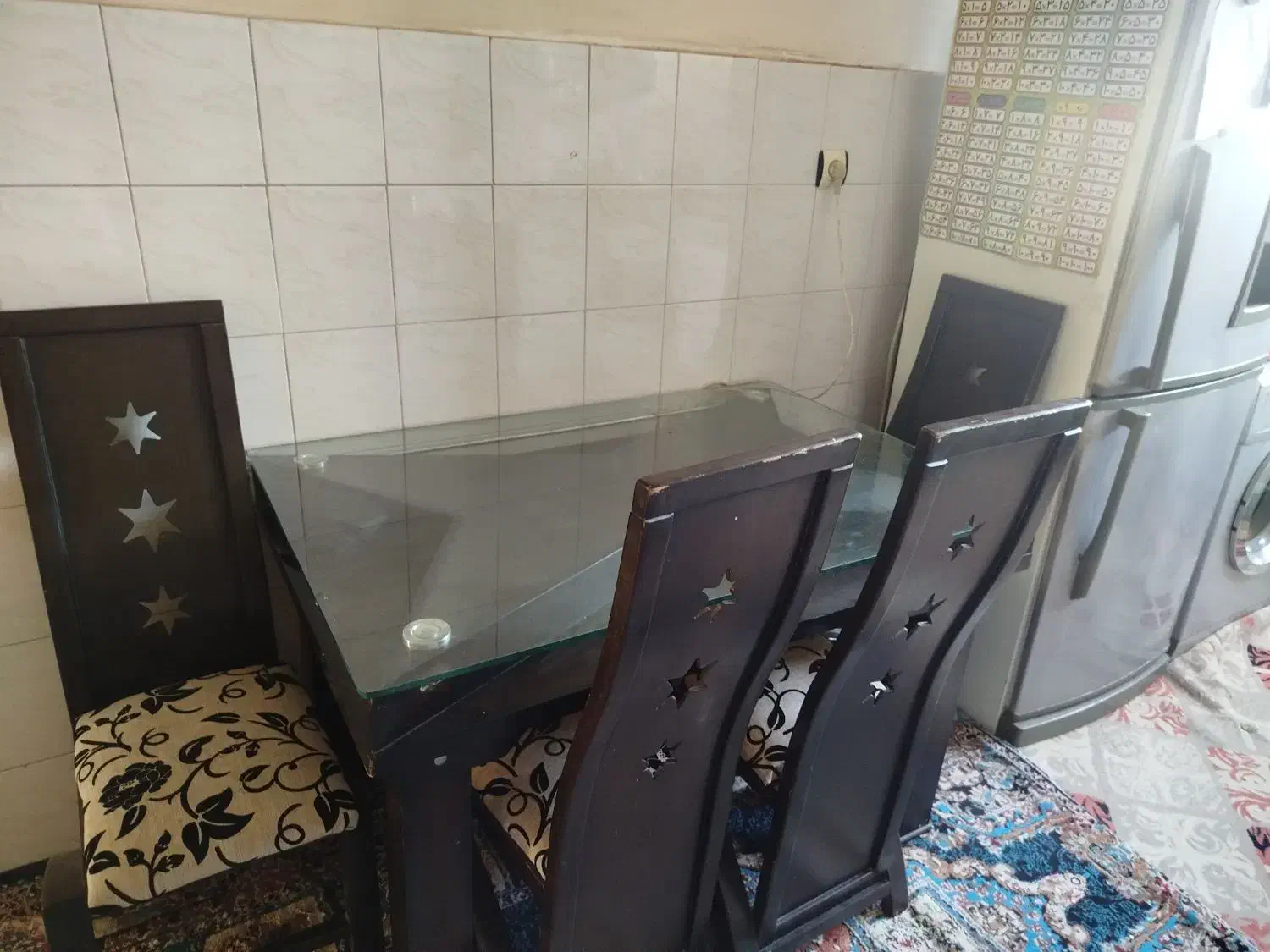 نهار خوری 4نفر|میز و صندلی غذاخوری|سبزوار, باهنر|دیوار