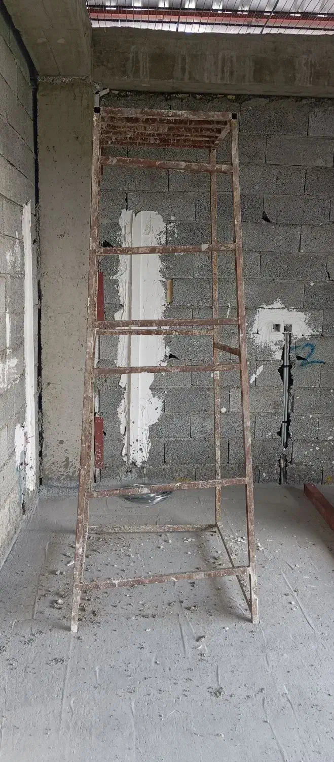 چهارپایه فلزی|مصالح و تجهیزات ساختمان|کلاچای, |دیوار