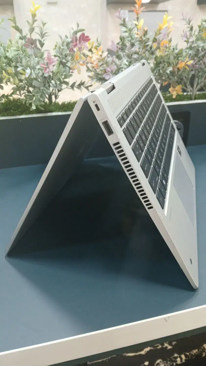 لپ تاپ ..|رایانه همراه|تهران, فلسطین (میدان انقلاب)|دیوار