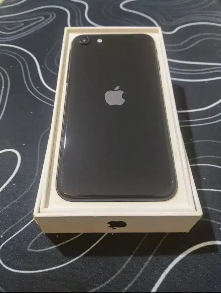 SE 2020 64GB|موبایل|تبریز, |دیوار