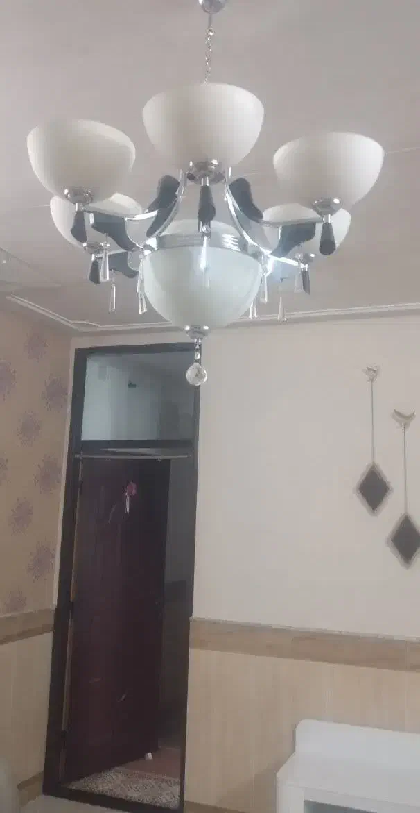 لوستر 6 شاخه زیبا|لوستر و چراغ آویز|قم, نیروگاه|دیوار