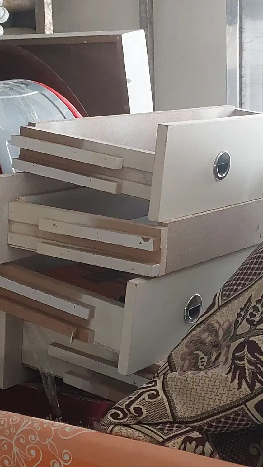 تخت سفید|تخت و سرویس خواب|ری, حمزهآباد|دیوار