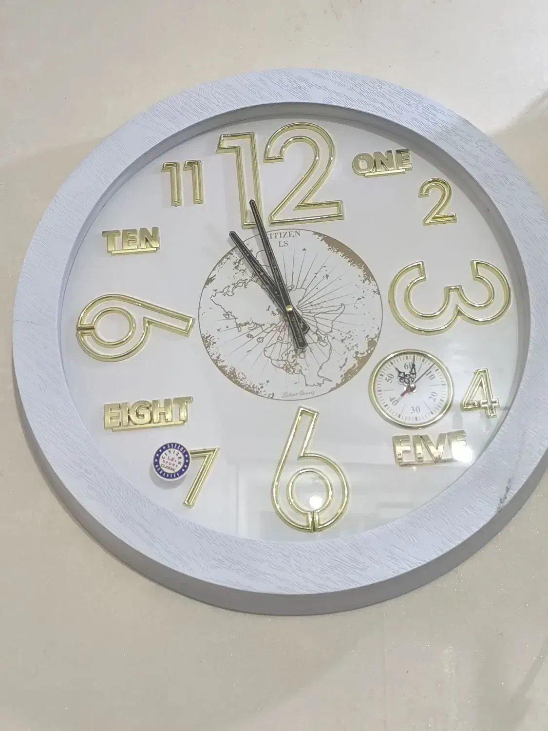 ساعت تازه خریدم تو کارتونش آک آک گذاشتم|ساعت دیواری و تزئینی|شوش, |دیوار