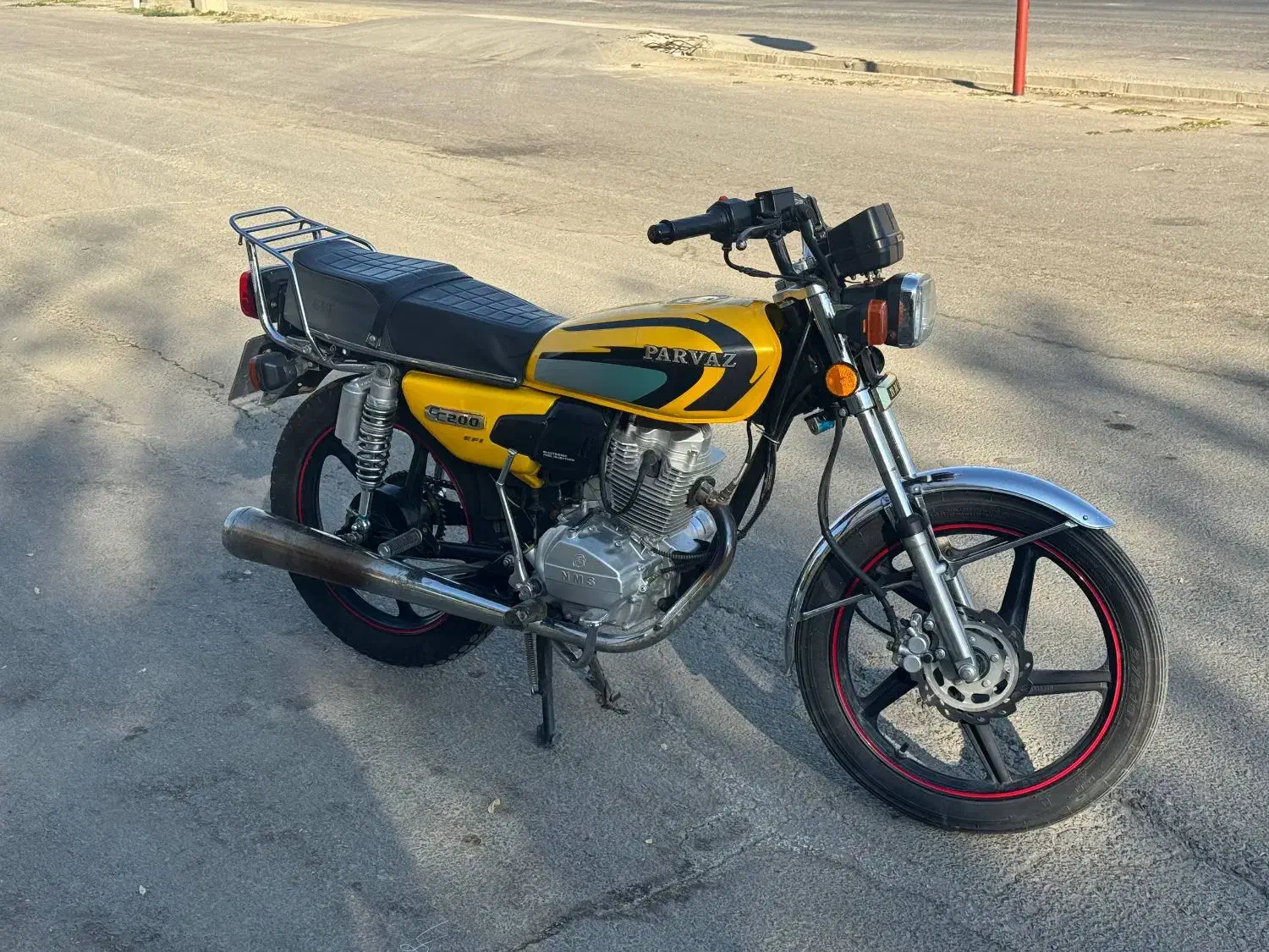 موتور 200پرواز 1402|موتورسیکلت|ملایر, |دیوار