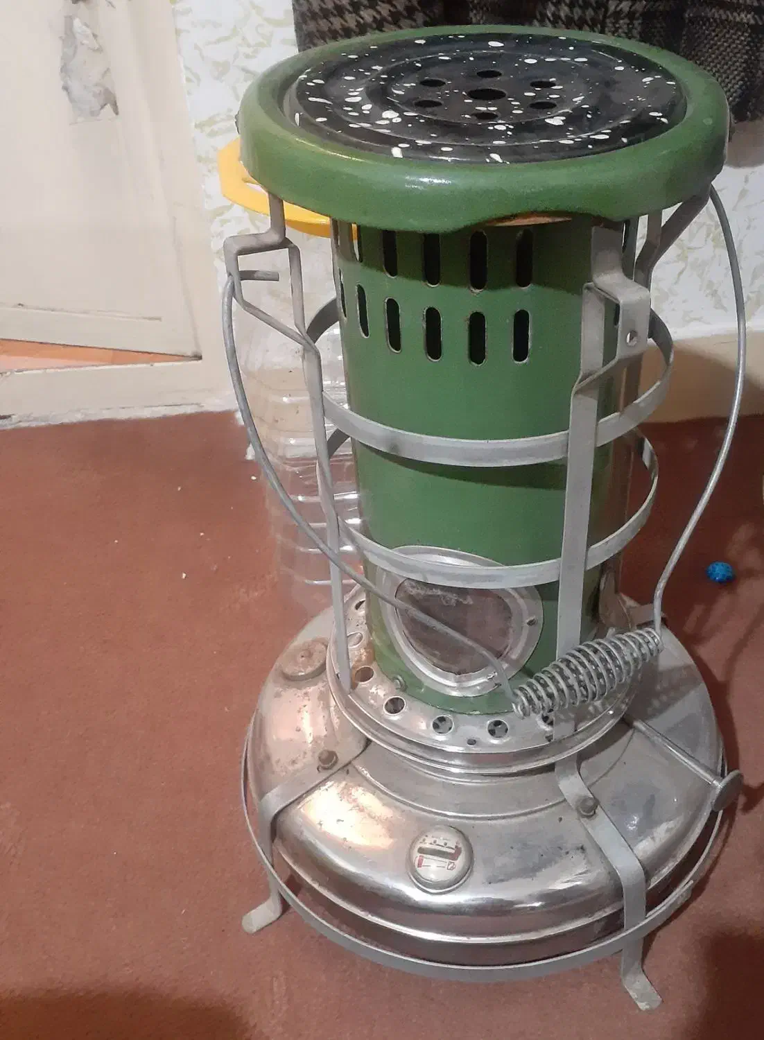 چراغ نفتی|کلکسیون اشیاء عتیقه|محمدیه-قزوین, |دیوار