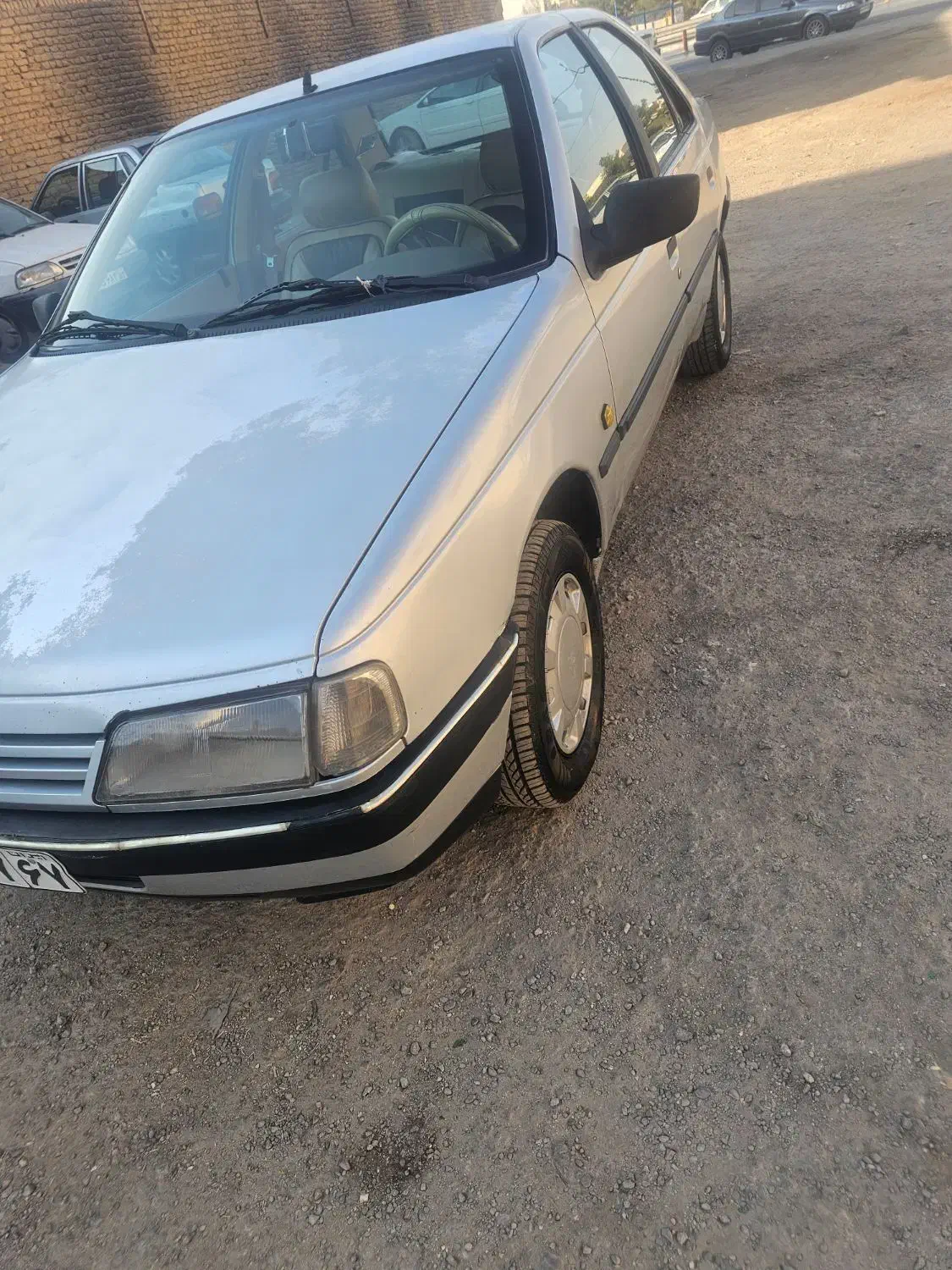 پژو ۴۰۵ نقره ایی مدل ۹۱|خودرو سواری و وانت|اصفهان, عمان سامانی|دیوار