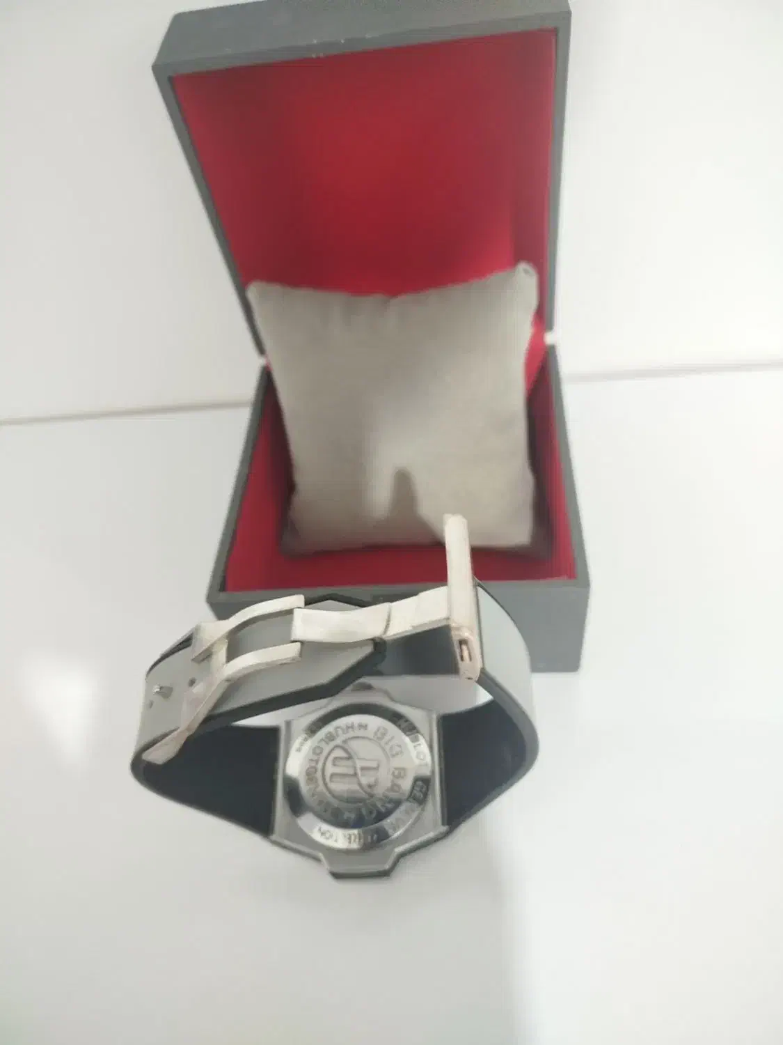 ساعت عقربه دار|ساعت|مرند, |دیوار