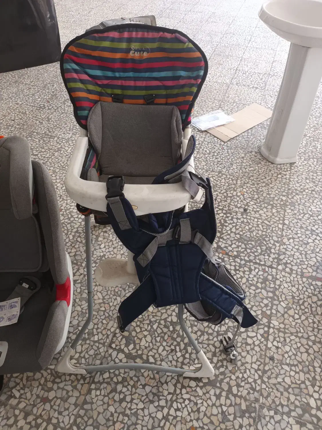 صندلی ماشین کودک و ننو بچه و میز غذاخوری بچه|اسباب و اثاث بچه|آمل, |دیوار