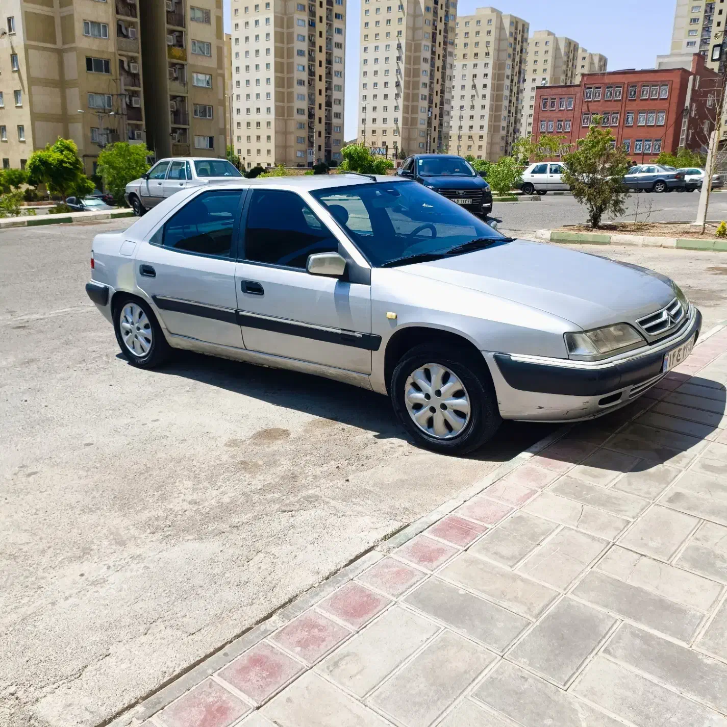 زانتیا ۲۰۰۰ مدل ۸۵|خودرو سواری و وانت|پرند, فاز ۶|دیوار