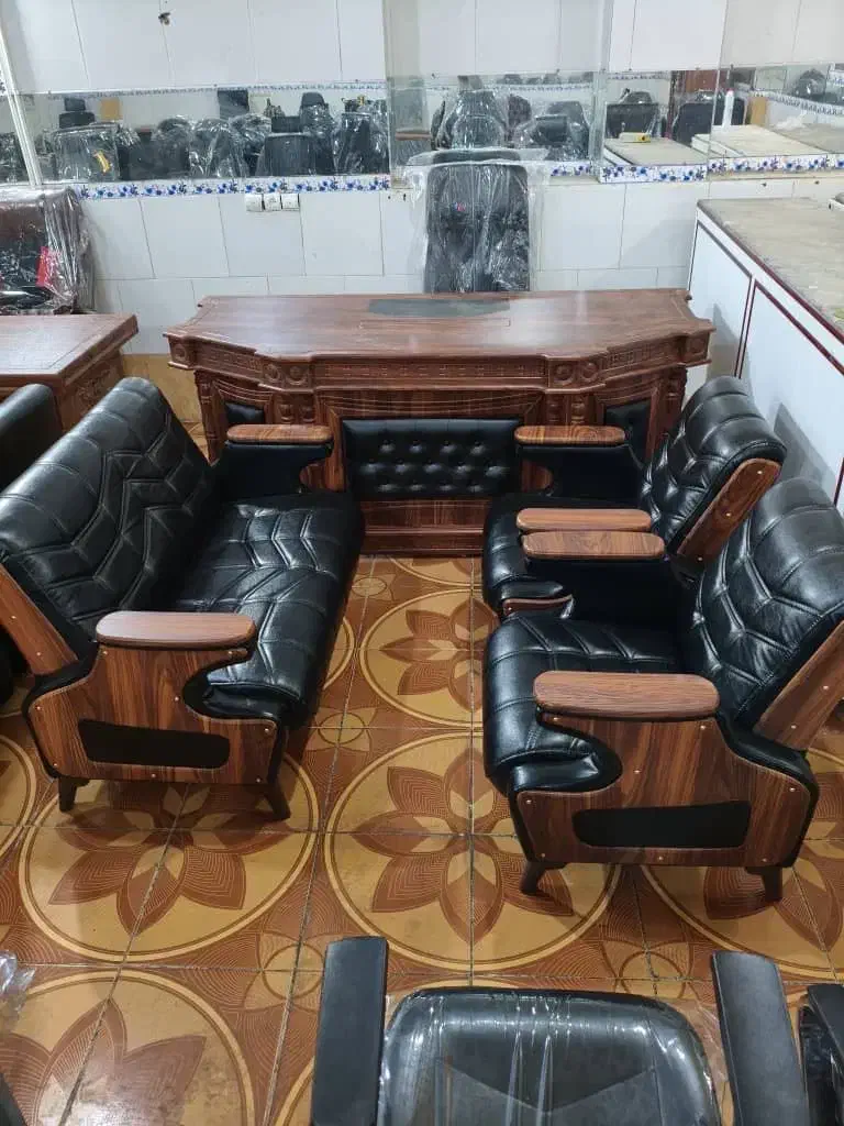 تولیدی میز نیمست مبل اداری اقای صندلی|مبلمان اداری|تبریز, |دیوار