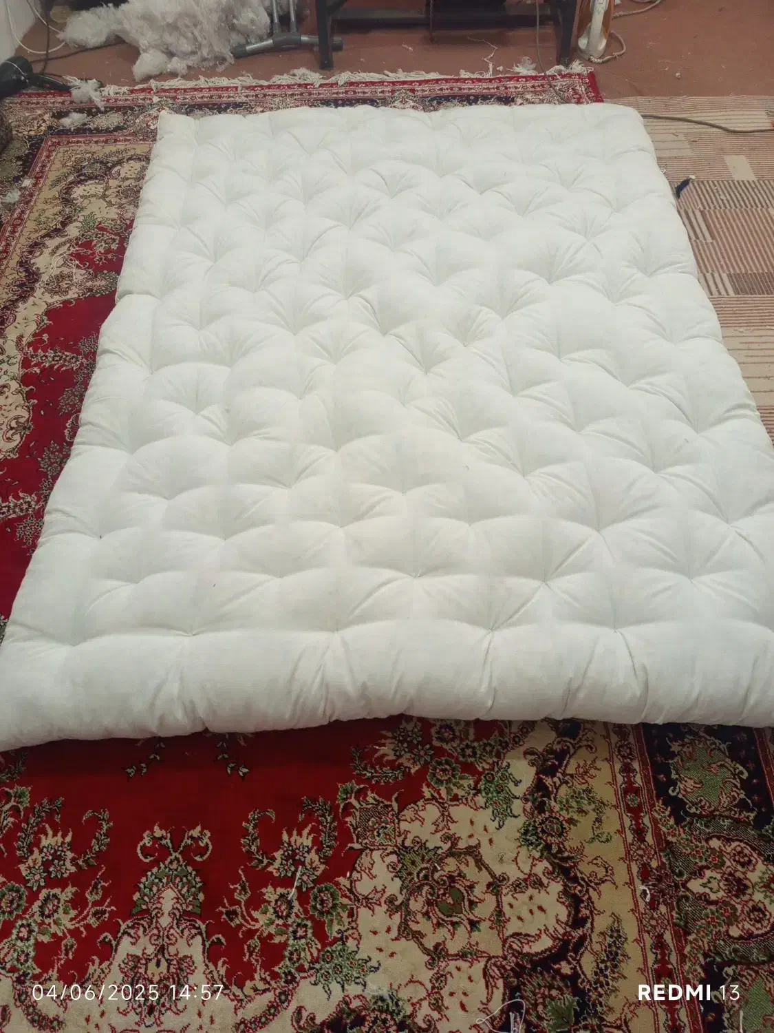 دوخت تشک و بالشت سنتی|رختخواب، بالش، پتو|گلبهار, شهر جدید گلبهار|دیوار