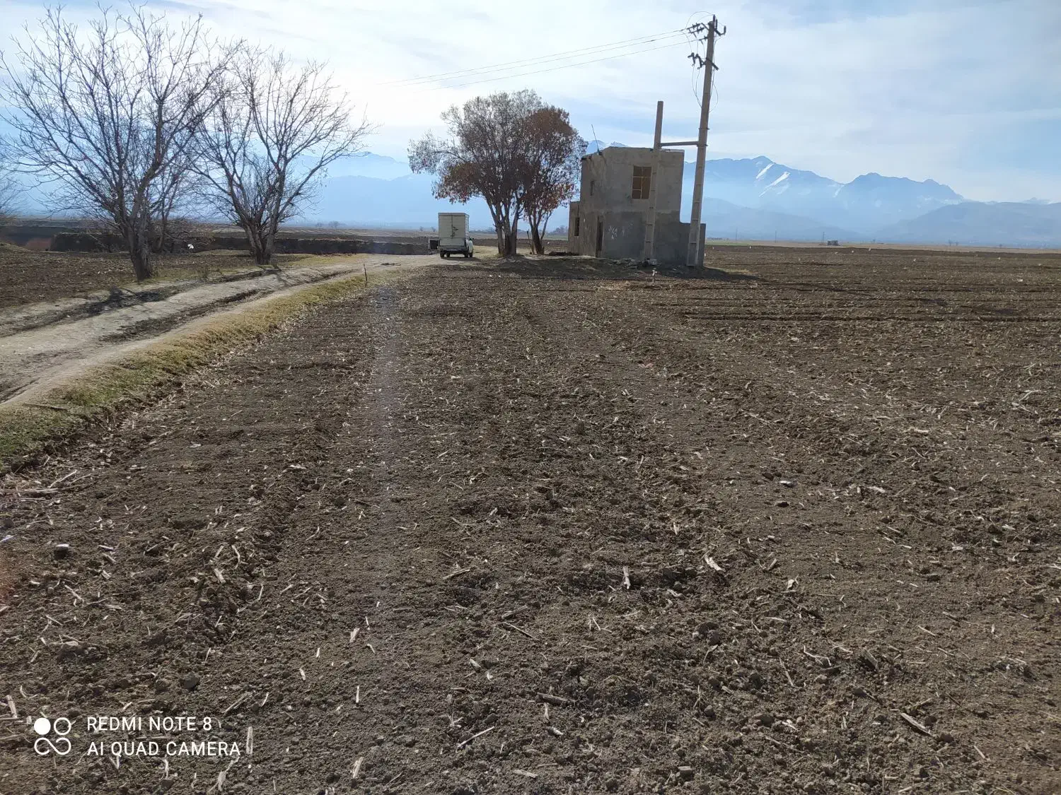 اجاره زمین کشاورزی بارانی ،همراه چاه عمیق برقی|اجارهٔ دفتر صنعتی، کشاورزی، تجاری|خزل, |دیوار