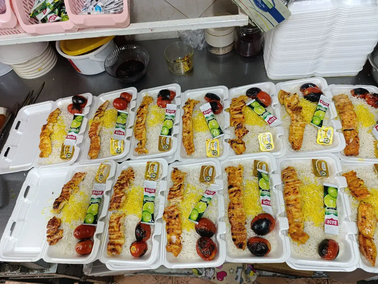 همه مدل غذا فقط و فقط 120هزار تومان|خدمات پذیرایی، مراسم|قزوین, |دیوار