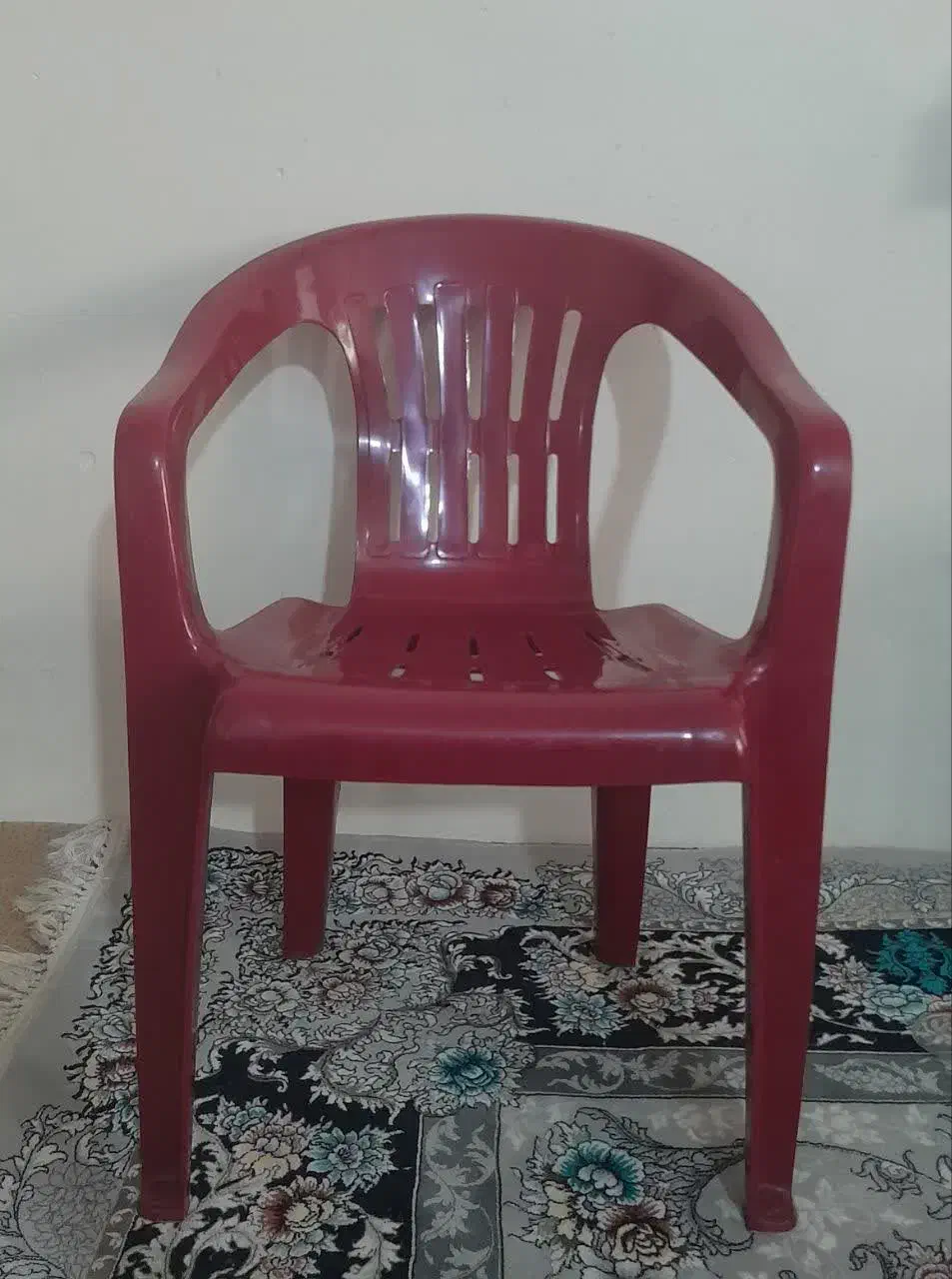 اینه و صندلی|آینه|الیگودرز, |دیوار