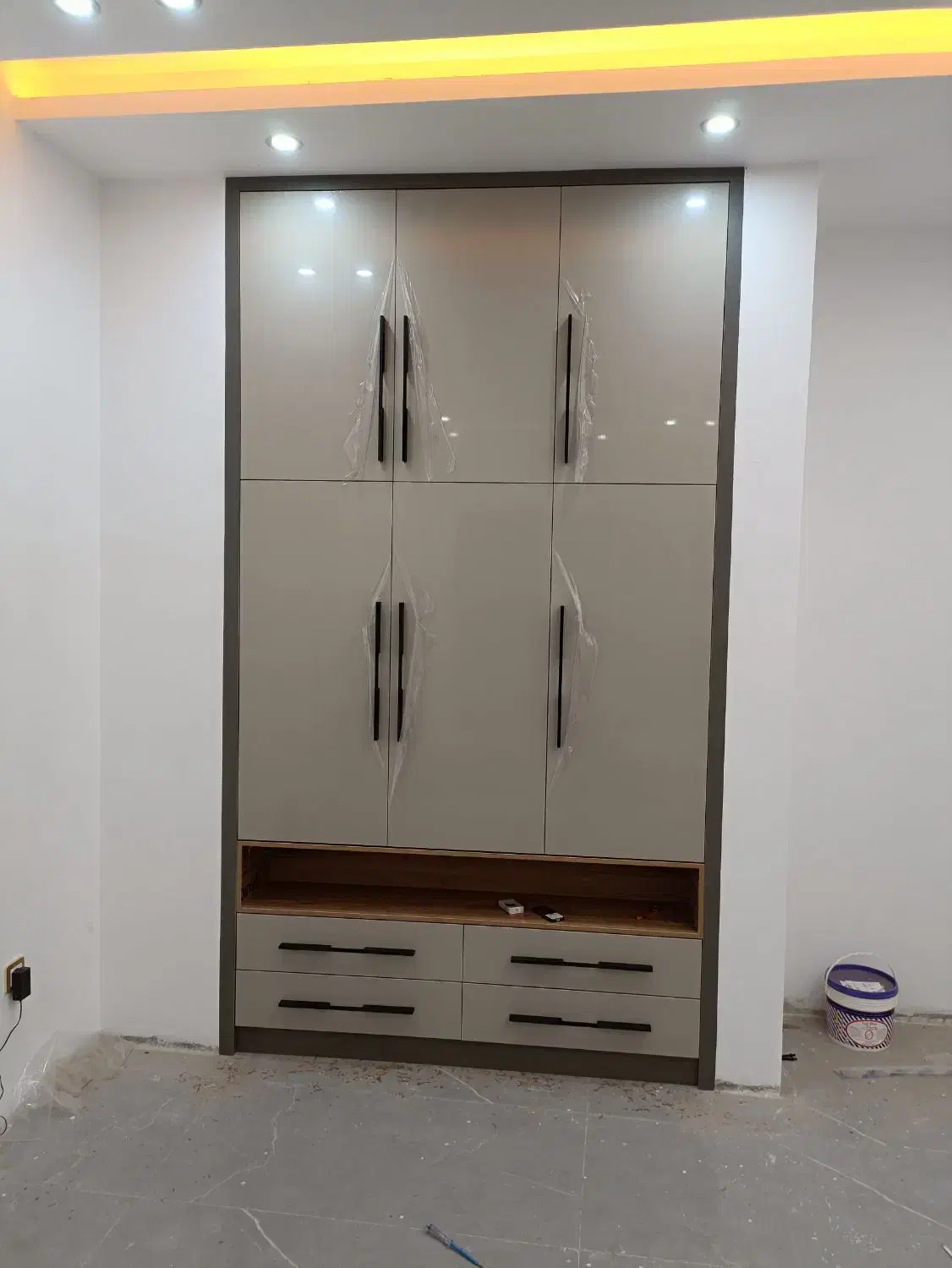 کمد دیواری،کابینت،میز تلویزیون،تعمیرات کمد وکابینت|جاکفشی، کمد، دراور|میانه, |دیوار