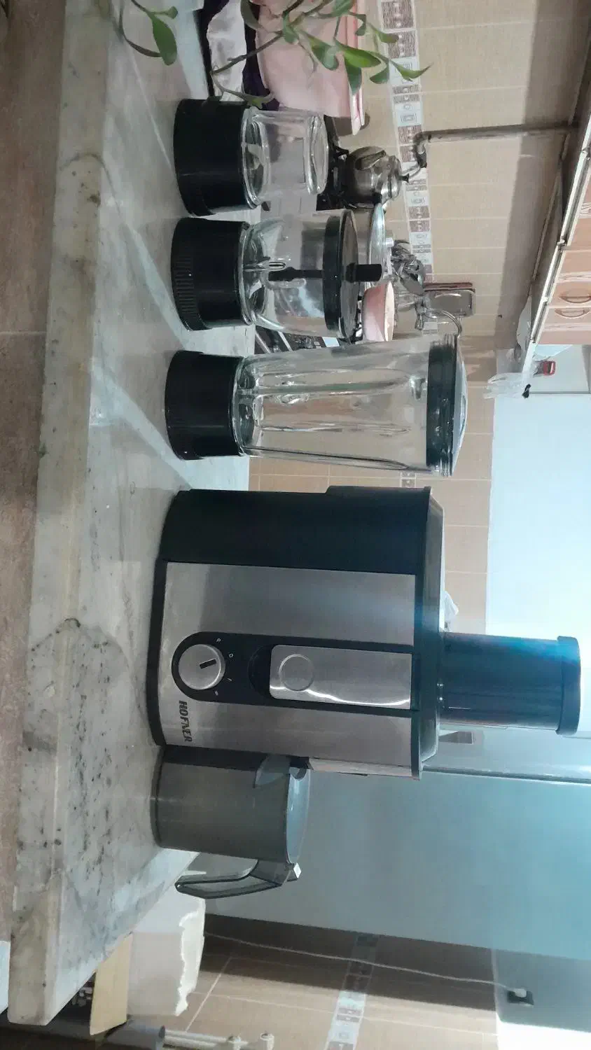 ابمیوه گیره چهار کاره درحد نو|آبمیوهگیر و آبمرکباتگیر|چناران, |دیوار