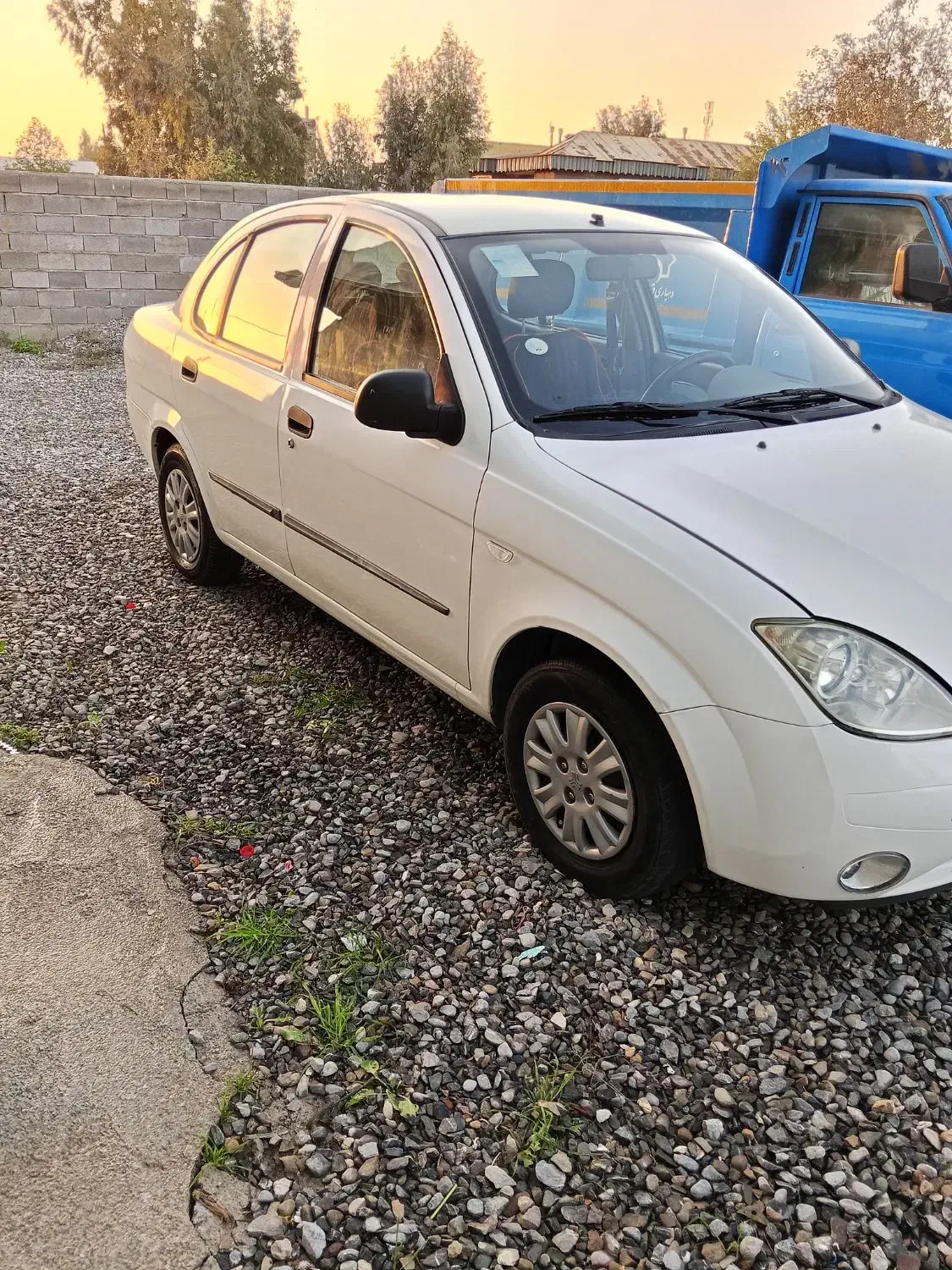 تیبا۱سفیدمدل400|خودرو سواری و وانت|آق قلا, |دیوار