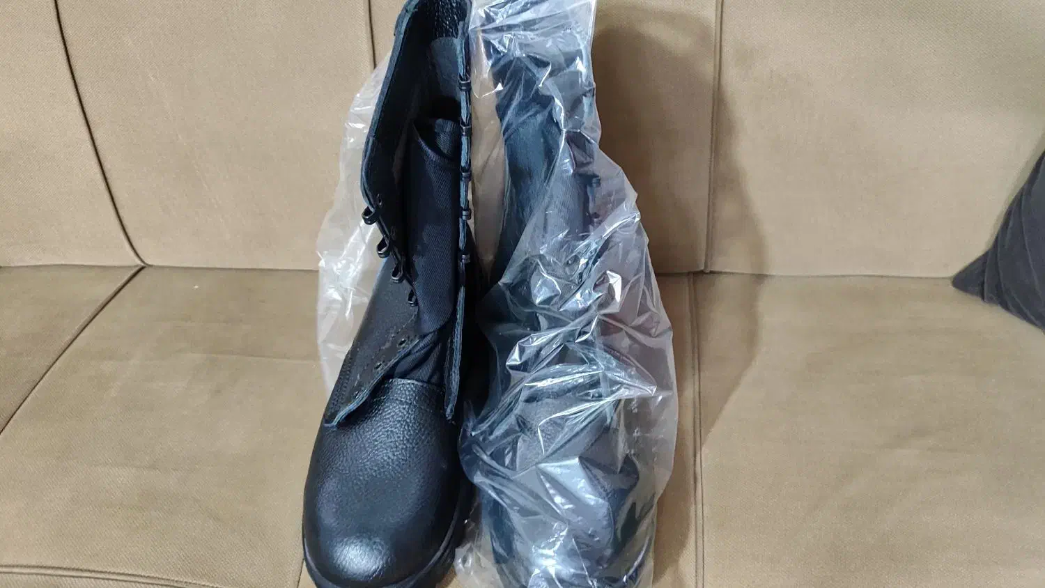 پوتین مشکی 42|کیف، کفش، کمربند|لنگرود, |دیوار