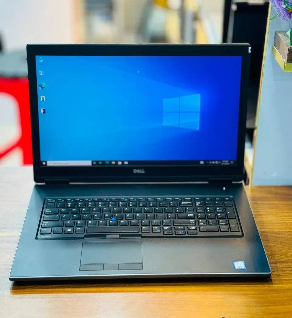 فروش فوری لپ تاپ دل|رایانه همراه|صدرا-فارس, فاز ۱|دیوار