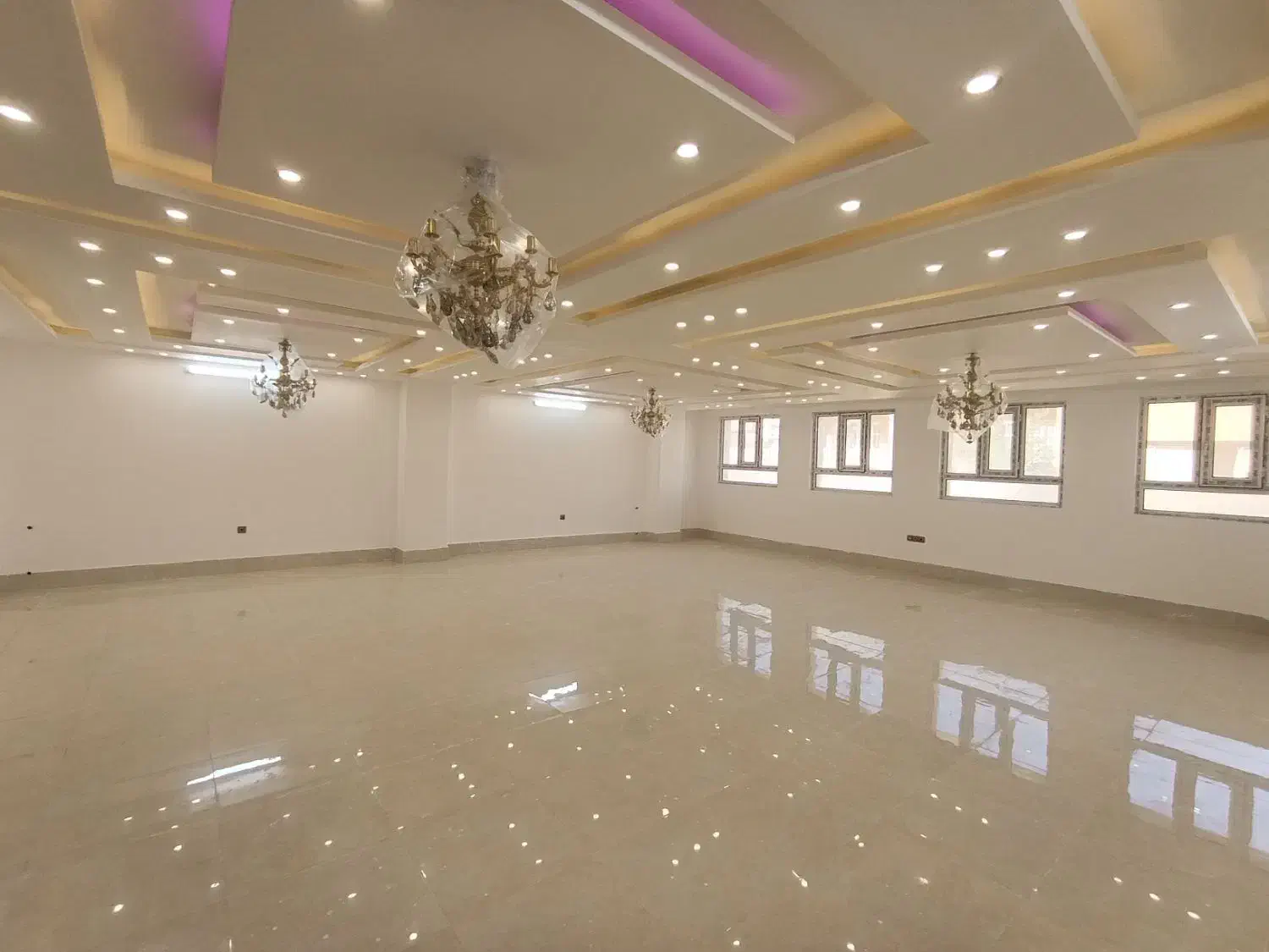 ۱۷۰ متر تکواحدی صدوقی نزدیک فلکه ( تخلیه )|اجارهٔ آپارتمان|قم, زنبیل آباد|دیوار