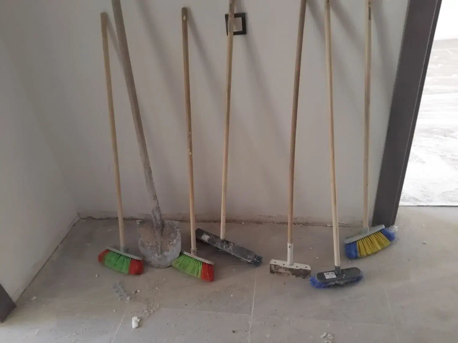 وسایل تمیز کاری سعیدی|لوازم نظافت|سلماس, |دیوار