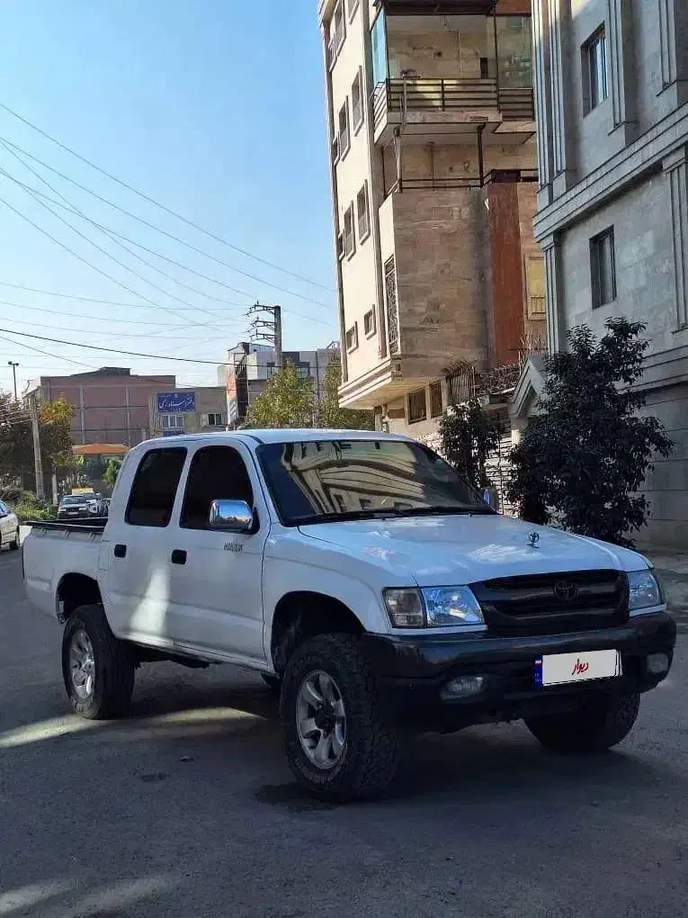 هایلوکس دو کابین بلند تایگر ۲۰۰۱|خودرو سواری و وانت|آمل, |دیوار