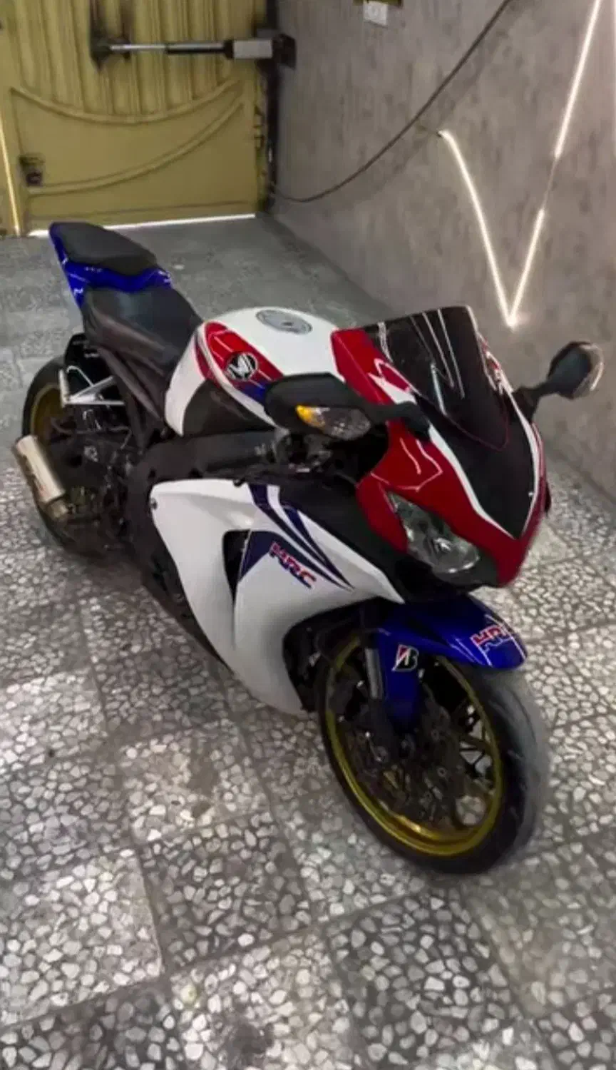 Cbr1000|موتورسیکلت|بندرعباس, |دیوار