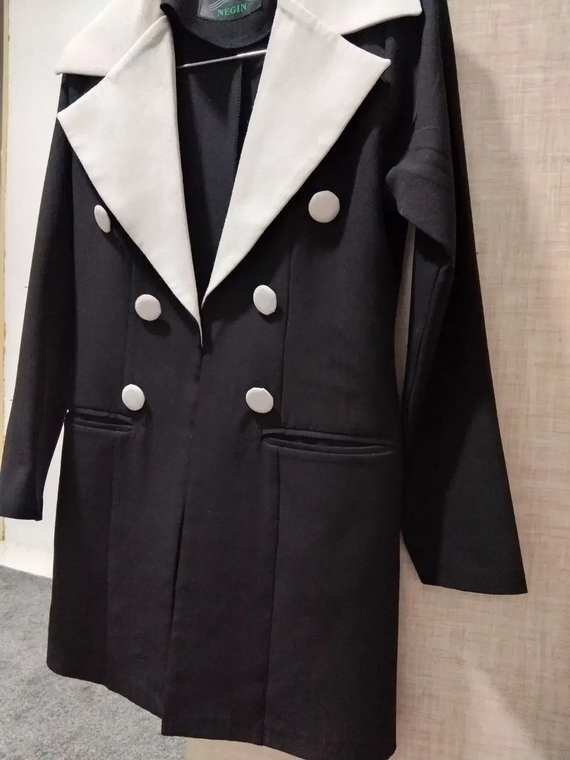 مانتو|لباس|قروه, |دیوار