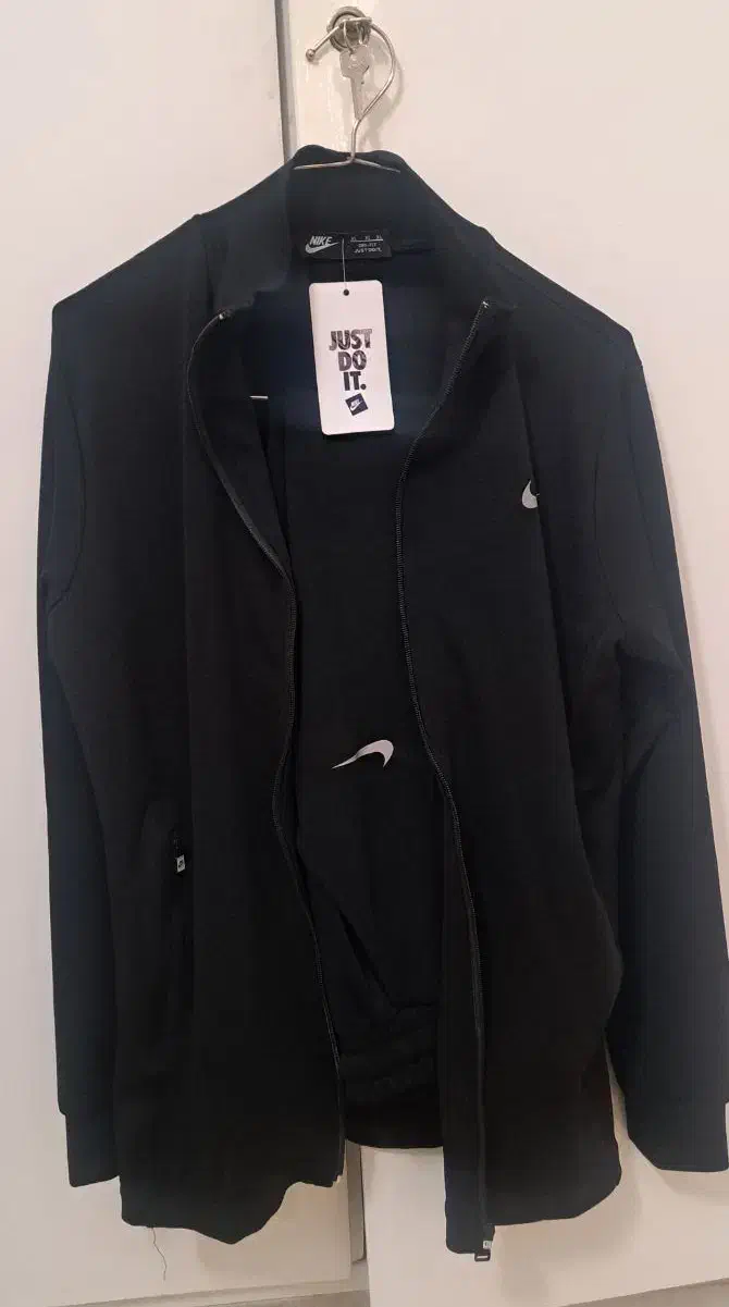 ست ورزشی نایک کاملا نو|حراج|شاهین‌شهر, خانه کارگر|دیوار