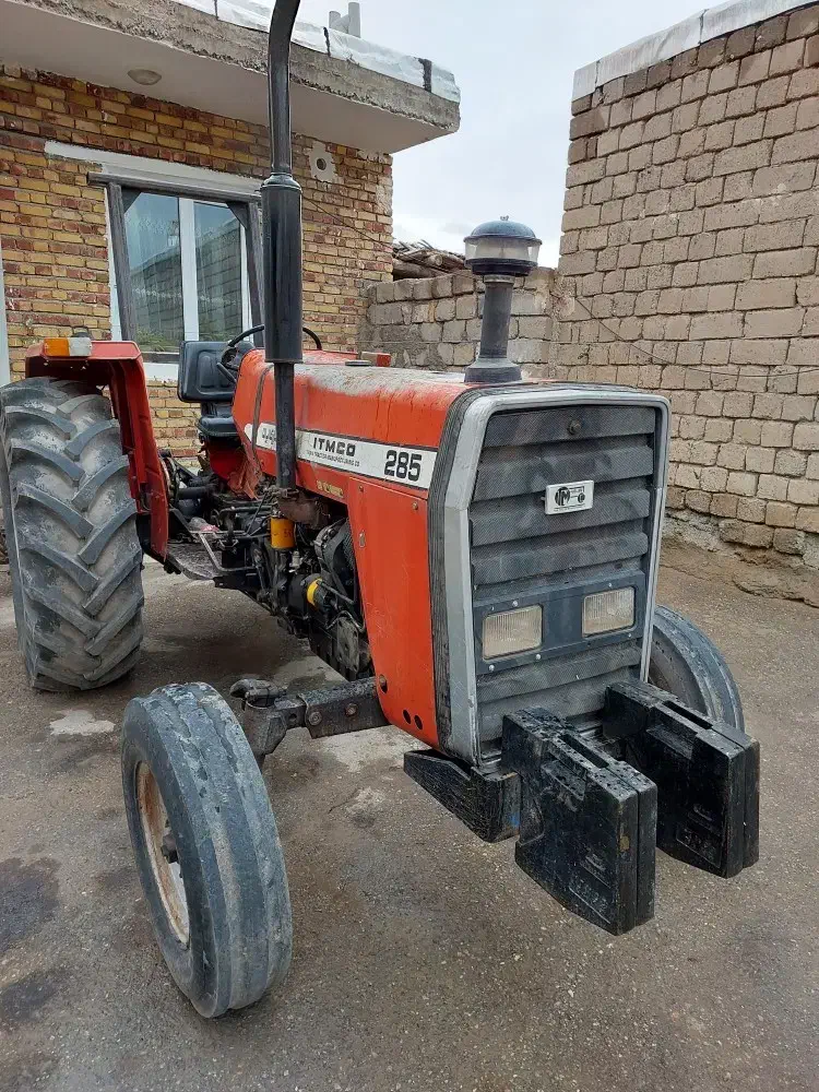 تراکتورفرگوسن۲۸۵|خودرو سنگین|نوشین شهر, |دیوار