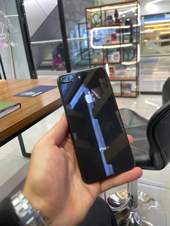 iphone 8 pluse آیفون ۸ پلاس در حد نو|موبایل|اصفهان, گلزار|دیوار