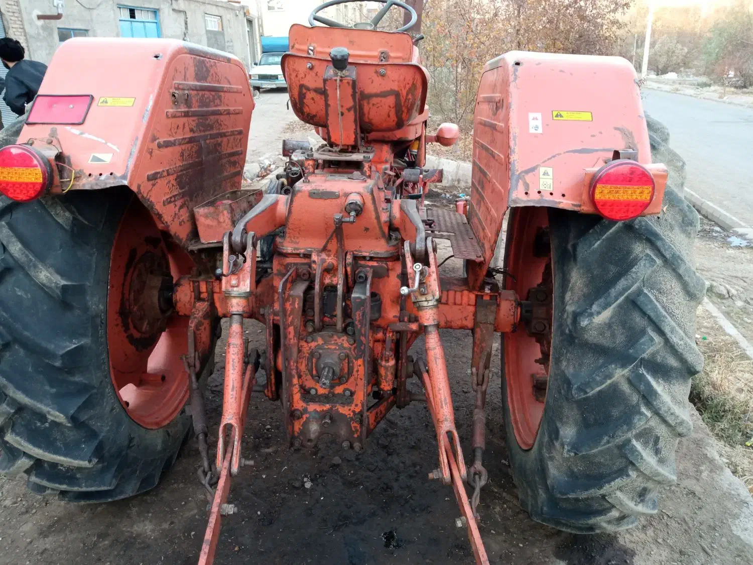 تراکتور رومانی مدل 63 تمیز|خودرو سنگین|سراب, |دیوار