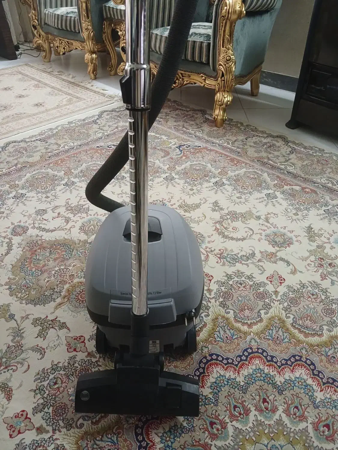 جارو برقی کاملا نو دوماه استفاده شده|جاروبرقی، جارو شارژی، بخارشو|ملایر, |دیوار