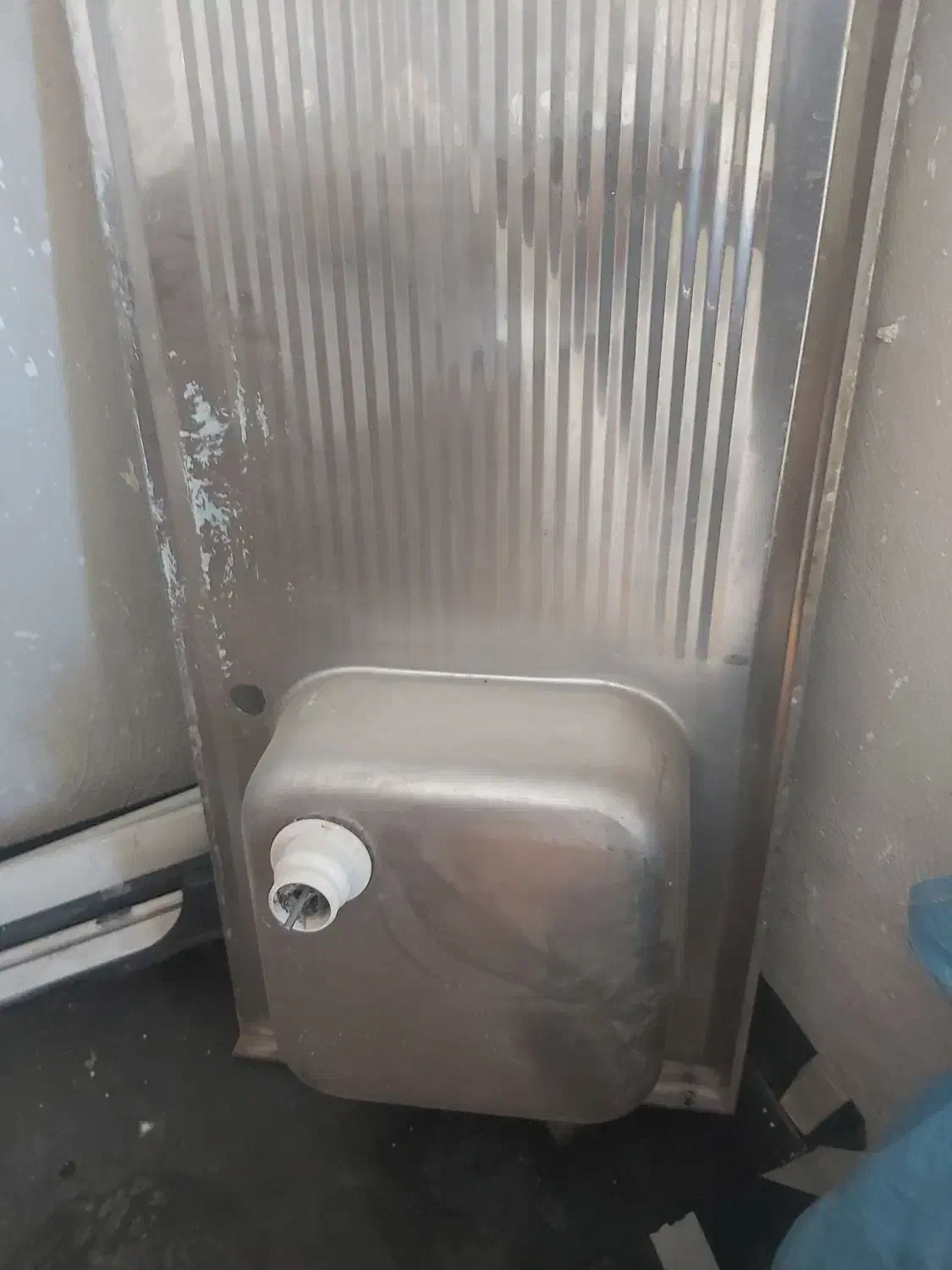 سینگ|آب‌چکان و نظم‌دهنده ظروف|فولادشهر, مسکن مهر فولادشهر|دیوار