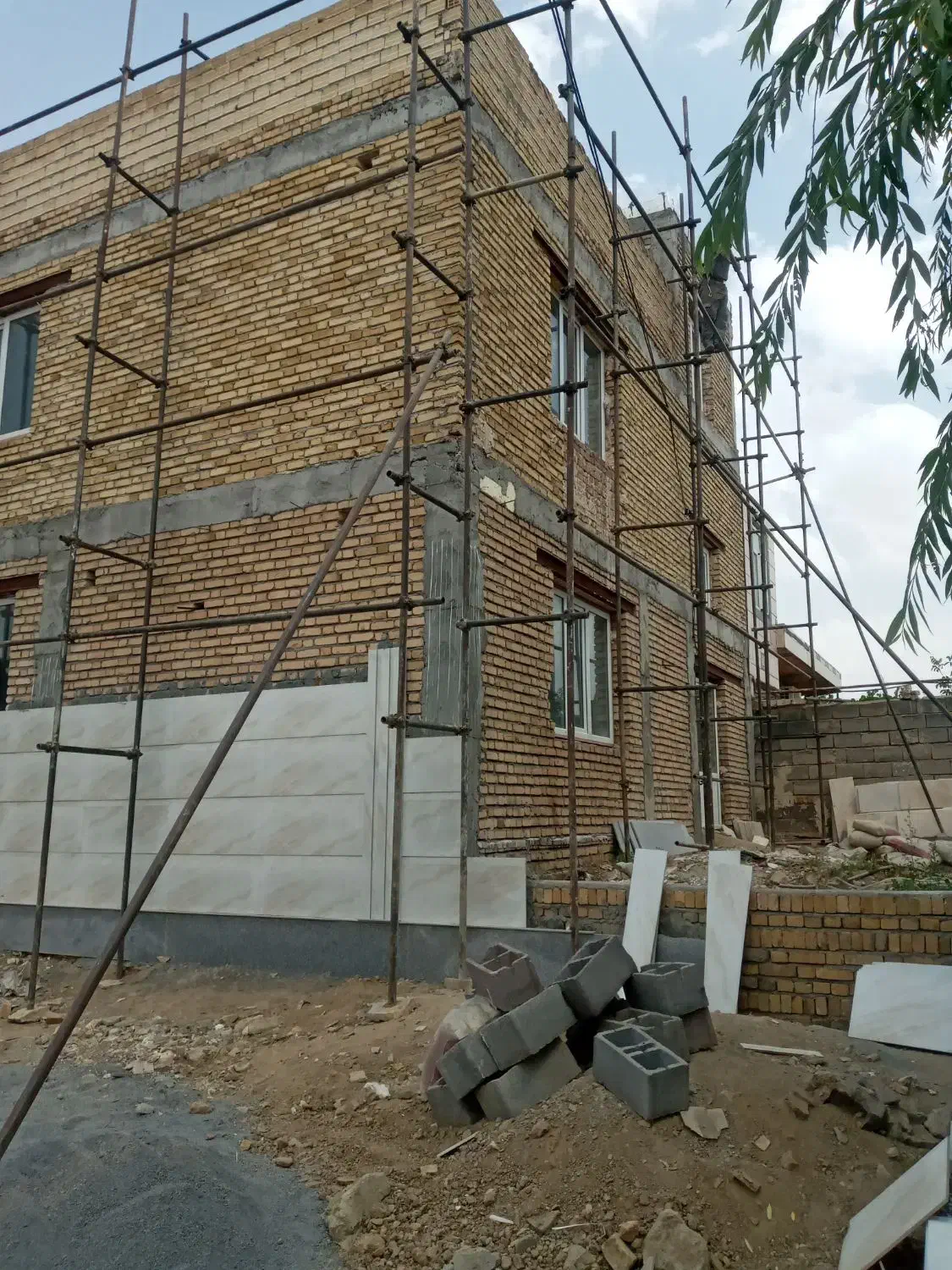 داربست فلزی حافظ اجاره چرخ و تخته|خدمات پیشه و مهارت|همدان, |دیوار