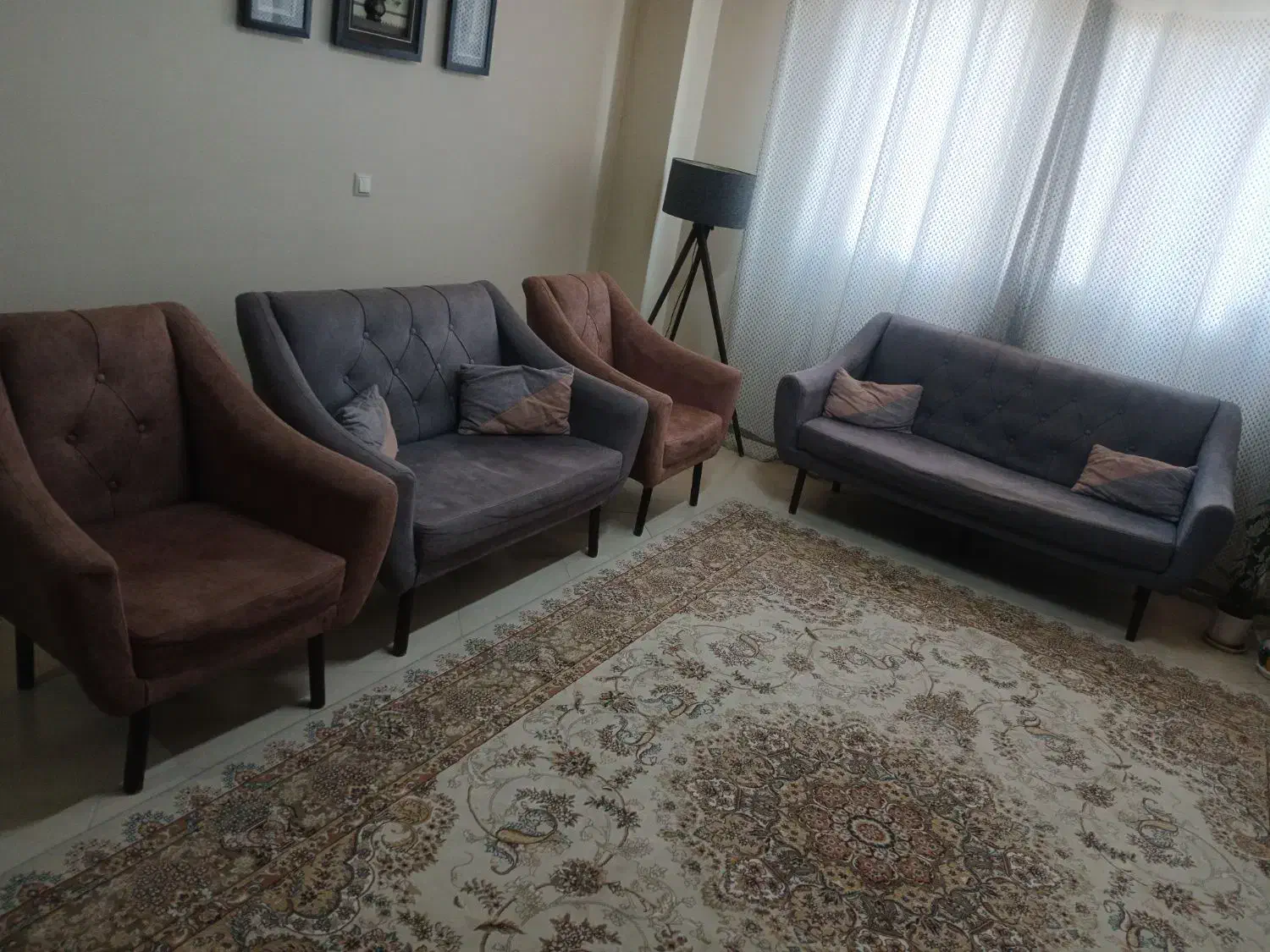 مبل هفت نفره|مبلمان خانگی و میز عسلی|شاهینشهر, مسکن مهر|دیوار