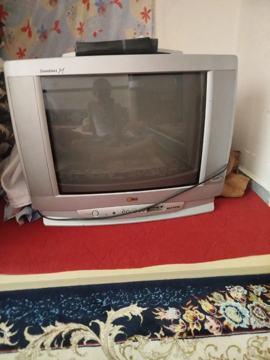 یخچال ژاپنی و بخاری آزمایش ویک تلویزیون فوری|تلویزیون و پروژکتور|قزوین, |دیوار