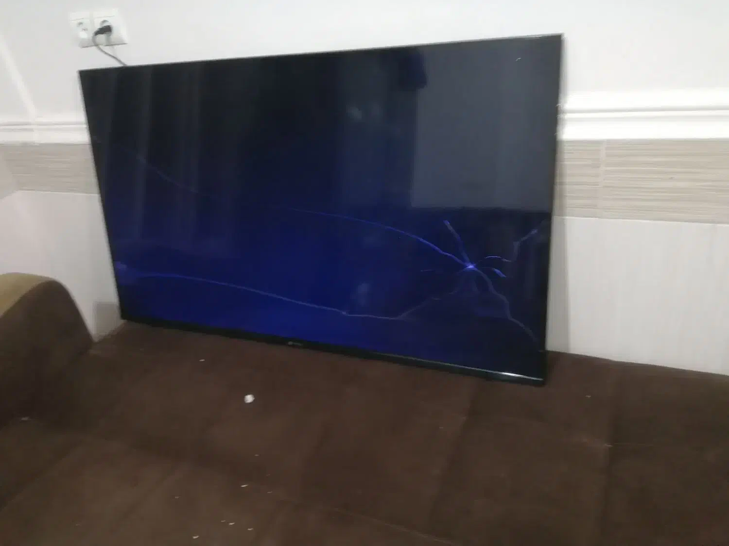 تلویزیون 55 اینچ اسنوا پنل شکسته|تلویزیون و پروژکتور|بوشهر, |دیوار