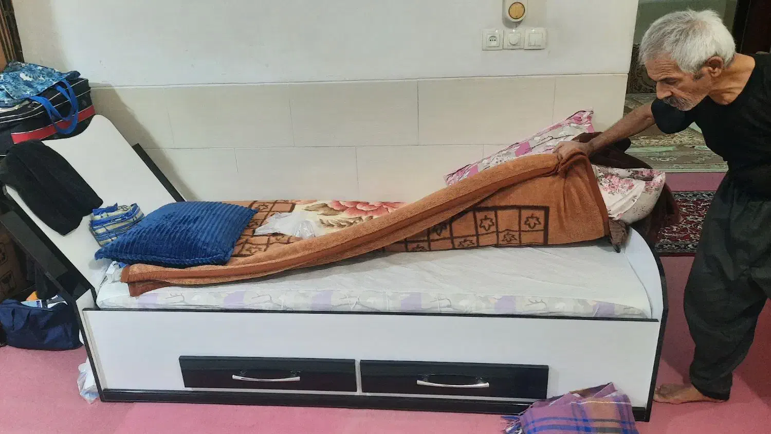 یخچال تخت پشتی  گاز بدون فر . فرش تمیز  برای فروش|بخاری، هیتر، شومینه|بندر ماهشهر, |دیوار