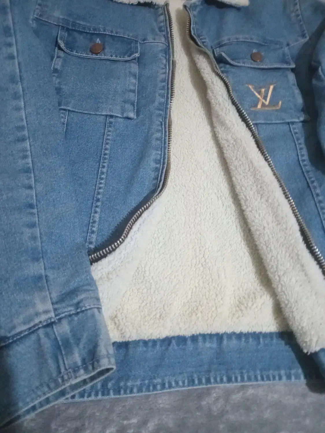 کت لی خز دار گرم بالا|لباس|رشت, رودباری|دیوار