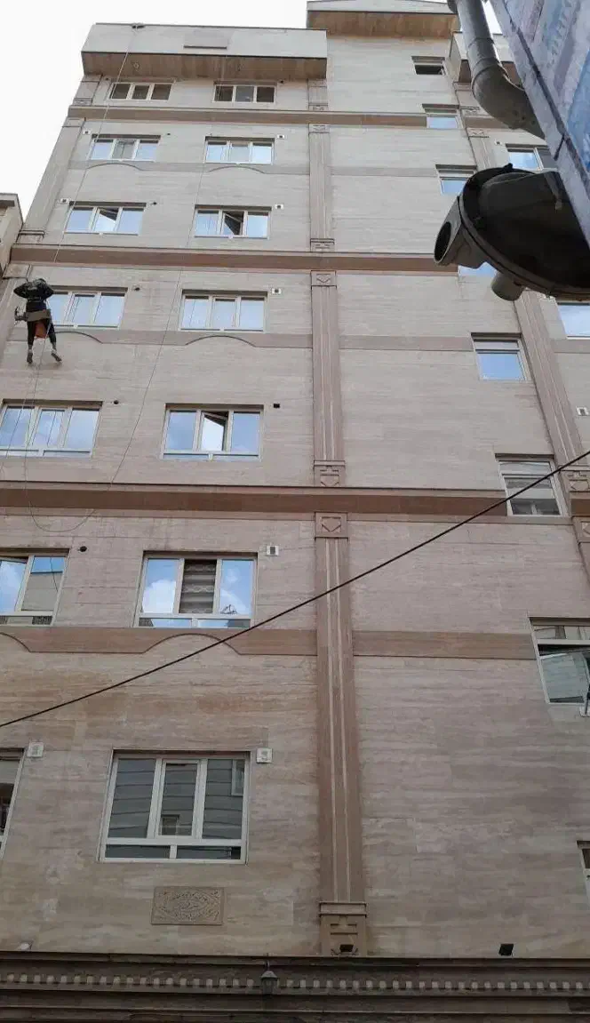 پیچ ورولپلاک ،کار در ارتفاع ، باطناب راپل|خدمات پیشه و مهارت|خرمآباد, |دیوار